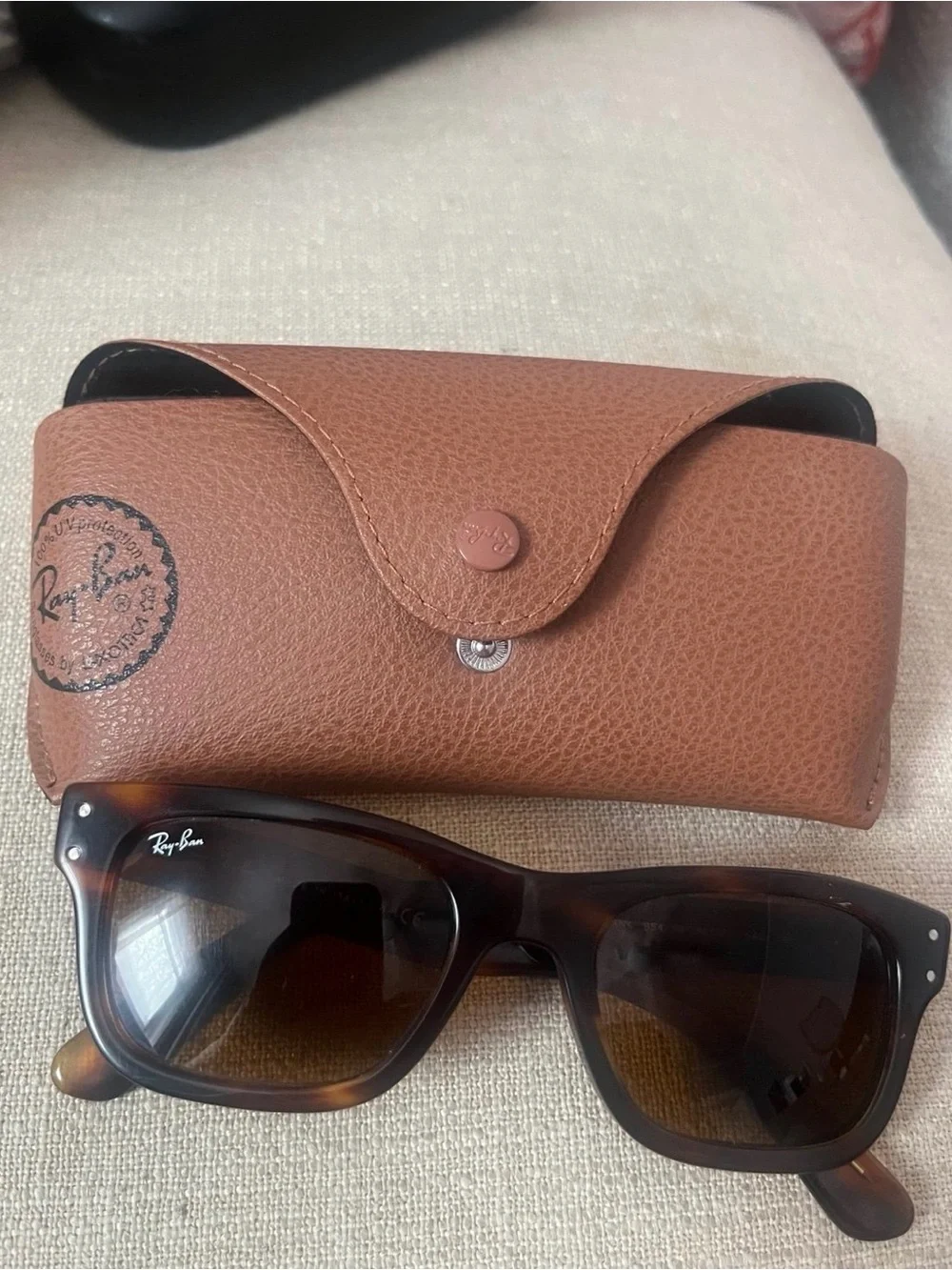Ray-Ban Mr Burbank tortoise shell  RB2283 Sunglasses with case